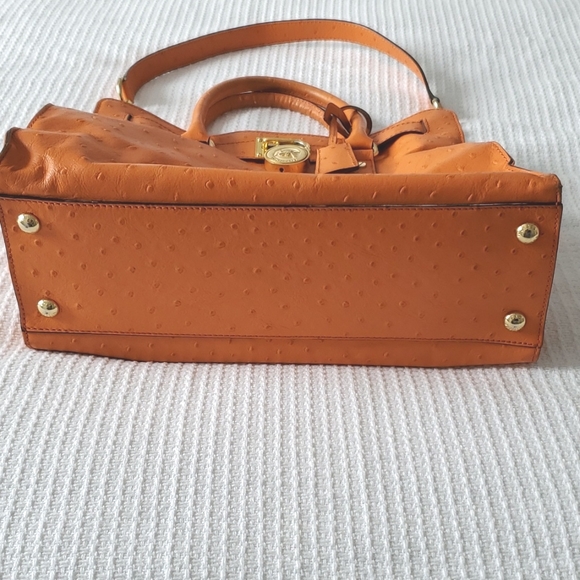 Michael Kors vintage Hamilton handbag.  Burnt orange color. Includes dust bag - Picture 5 of 12